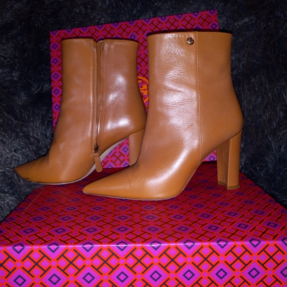 Tory Burch Bootie - Picture 4 of 7